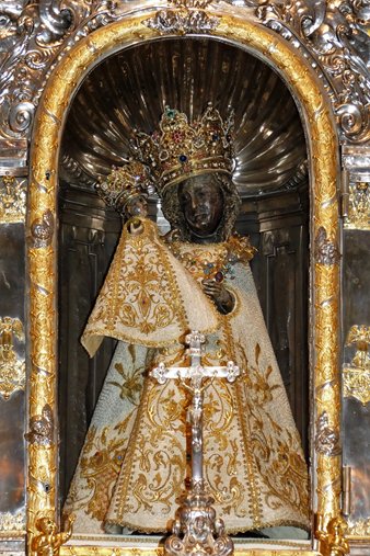 Maria die „schwarze“ Madonna, Symbolfigur altbaierischer Marien-Verehrung Maria die „schwarze“ Madonna, Symbolfigur altbaierischer Marien-Verehrung