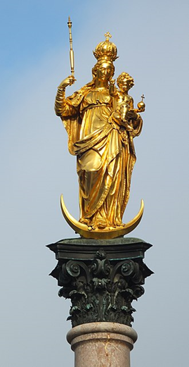 Mondsichel-Madonna auf der Mariensäule in München Mondsichel-Madonna auf der Mariensäule in München